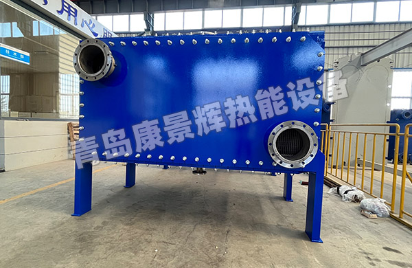 除了換熱面積，板式換熱器選型還需考慮哪些因素？